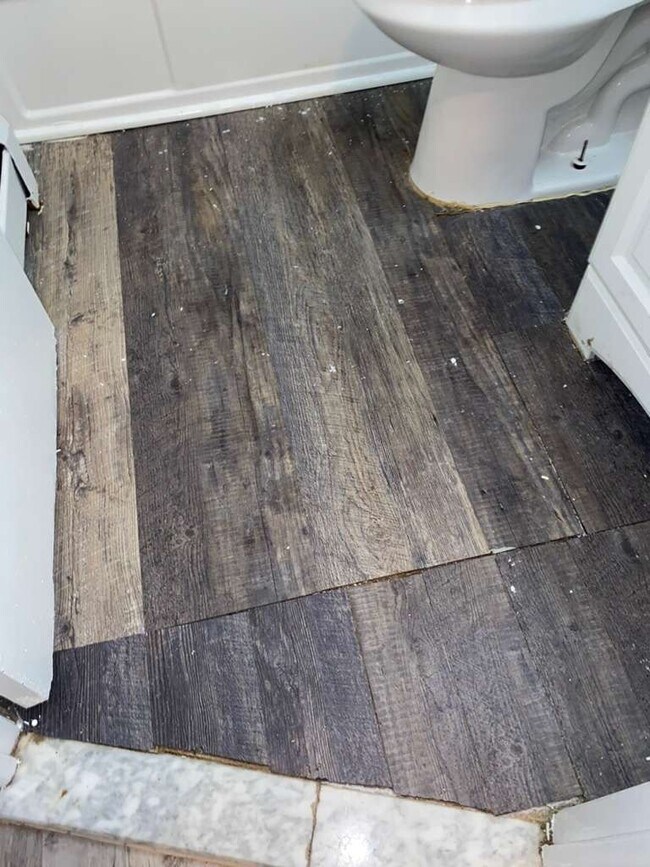 Building Photo - 1885 N Taylor Rd