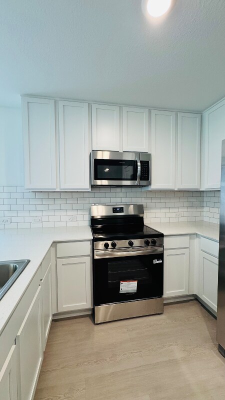 Building Photo - 472 Shoreview Dr