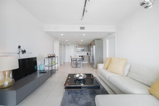 Building Photo - 6700 Indian Creek Dr