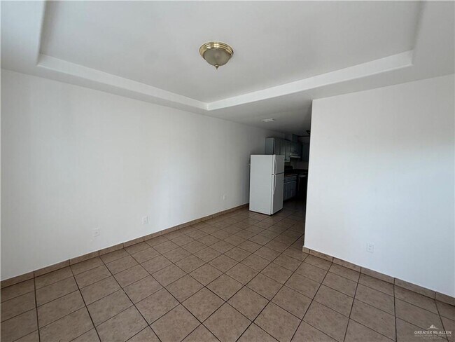 Building Photo - 9 Francisco Ave