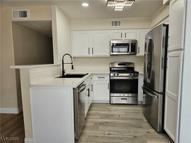 Building Photo - 5217 Caspian Springs Dr