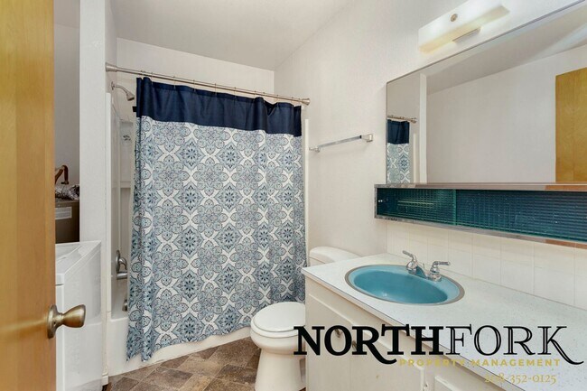 Building Photo - 615 Dearborn St