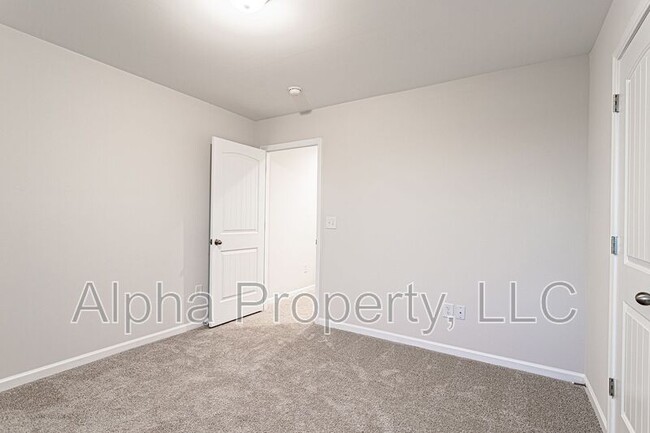 Building Photo - 320 Trail Branch Ct.