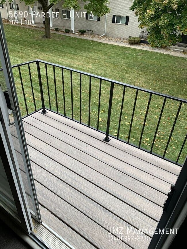 Building Photo - 5690 Pardee-Unit 4