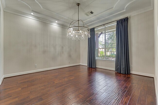 Building Photo - 23 Player Oaks Pl