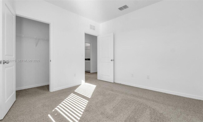 Building Photo - 10583 Gentle Rain Dr