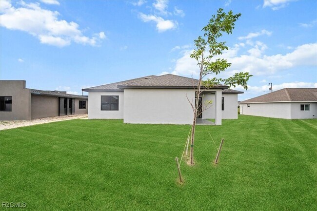 Building Photo - 9 NW 14th Pl