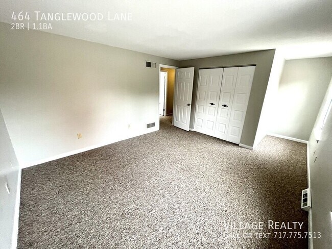Building Photo - 464 Tanglewood Ln