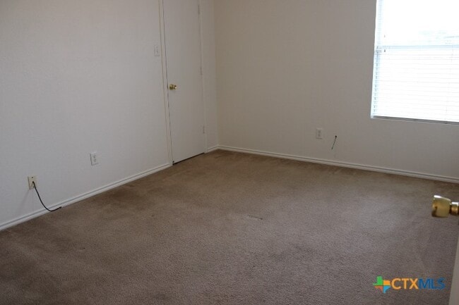 Building Photo - 5402 Lauren Lea Dr