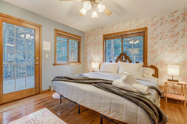 Building Photo - 9415 Ute Rd