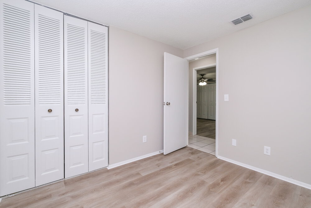 Building Photo - 662 Timber Bay Cir W