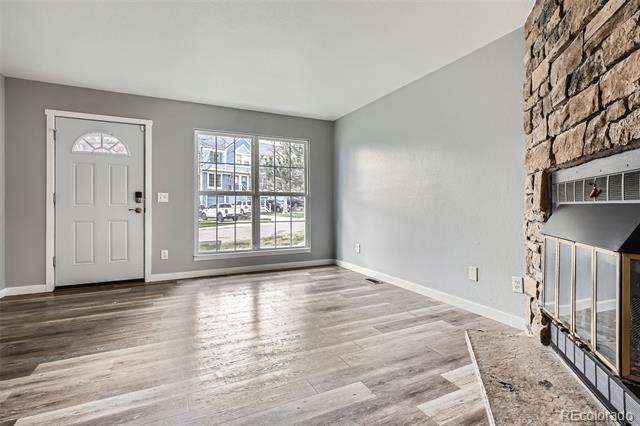 Building Photo - 9346 W Ontario Dr