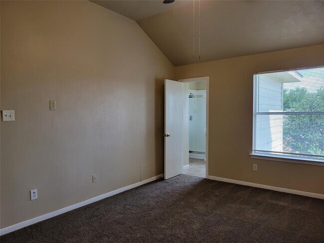 Building Photo - 1411 Danby Heath Ln