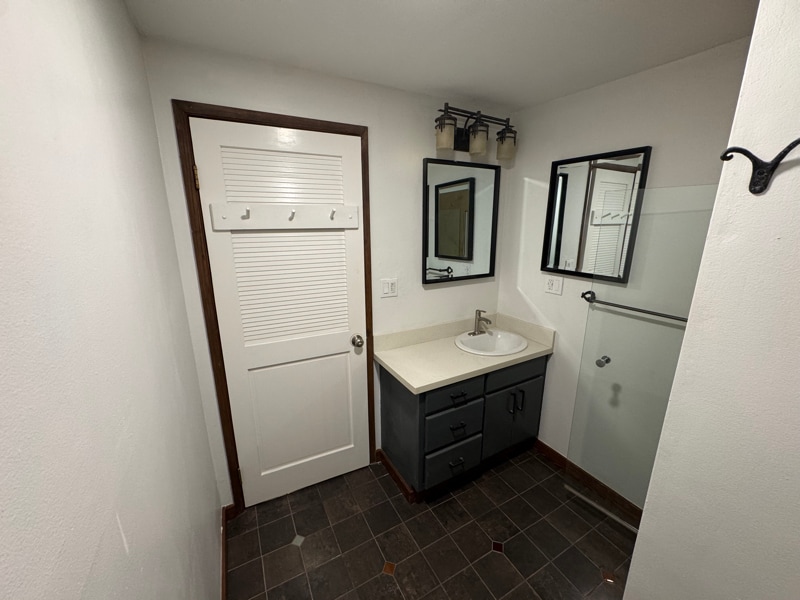 Building Photo - 5730 Merriewood Dr