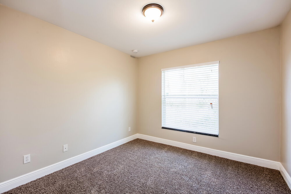 Building Photo - 1207 Summa Blvd