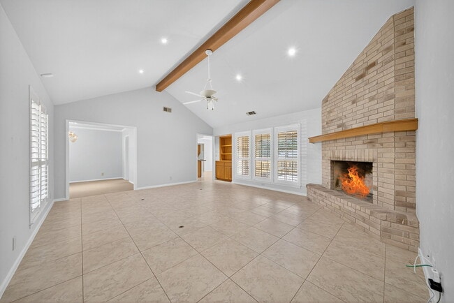 Building Photo - 2318 Park Cir