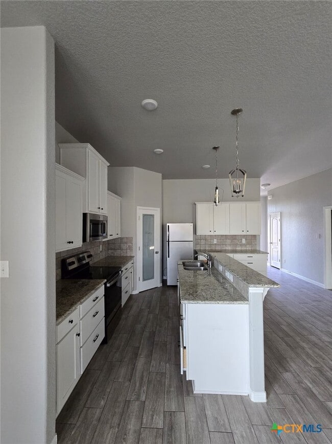 Building Photo - 811 Marlow Cove