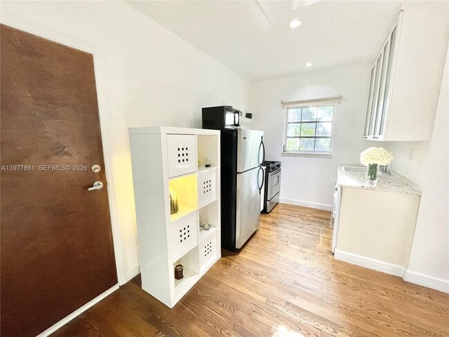 Building Photo - 439 15th St