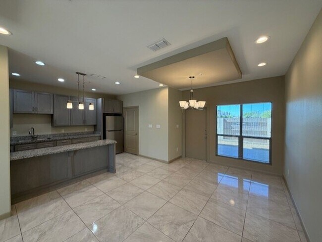 Building Photo - THE DORADO CONDOMINIUMS