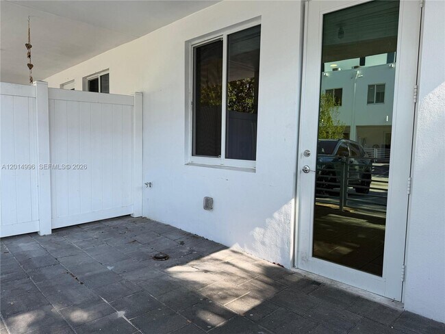 Building Photo - 10222 NW 64th Way