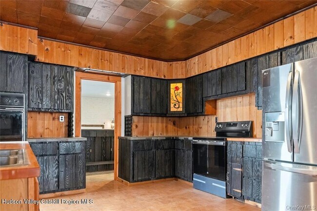 Building Photo - 378 Broadway