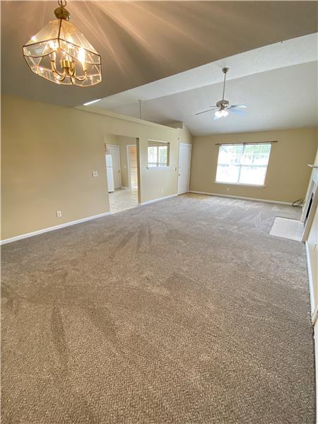 Building Photo - 11 Blue Gill Ln