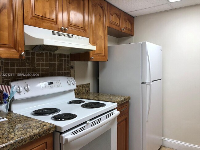 Building Photo - 14301 N Kendall Dr