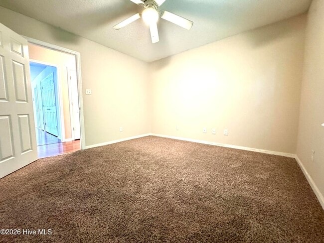 Building Photo - 521 Jimmies Creek Dr