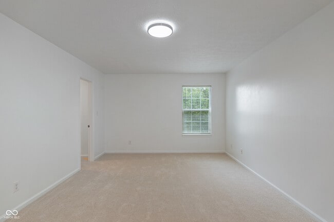 Building Photo - 2310 Liatris Dr