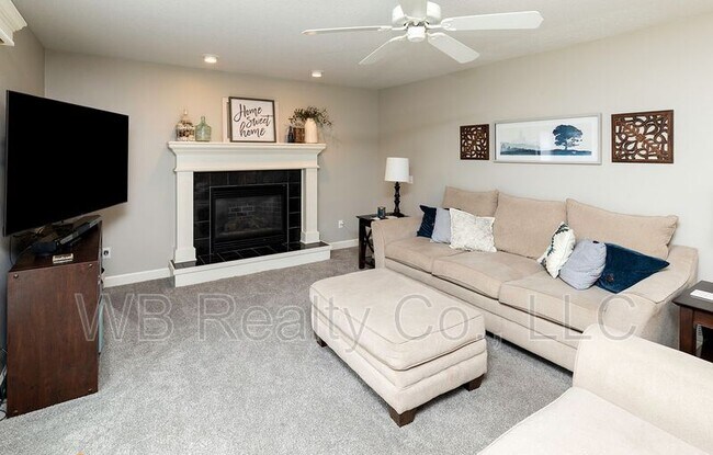 Building Photo - 4519 Meadow Valley Dr