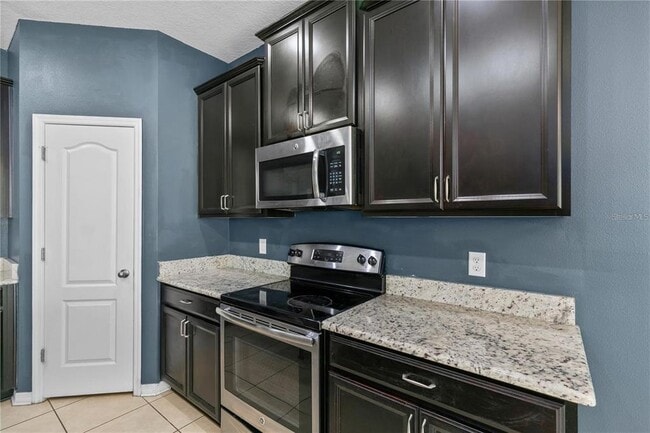Building Photo - 2572 Limerick Cir
