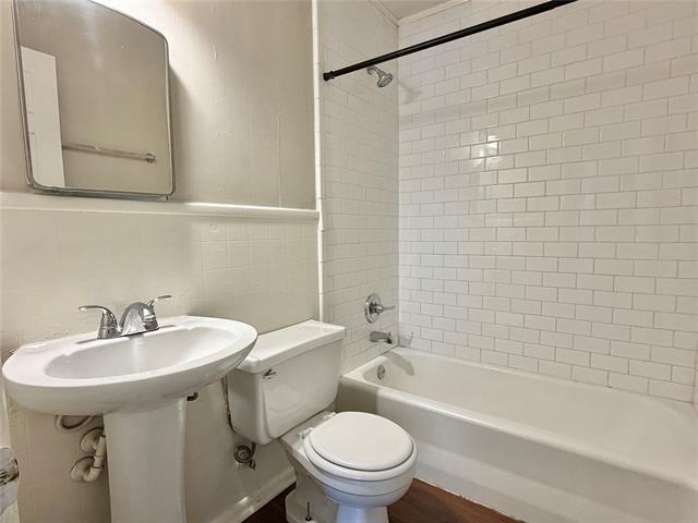 Building Photo - 1813 Wayne St