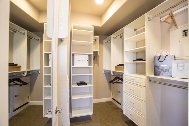 Building Photo - 6462 Almaden Rd