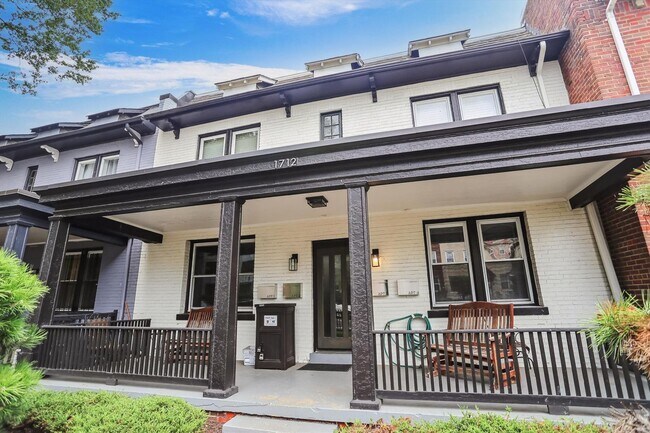 Building Photo - 1712 West Virginia Ave NE