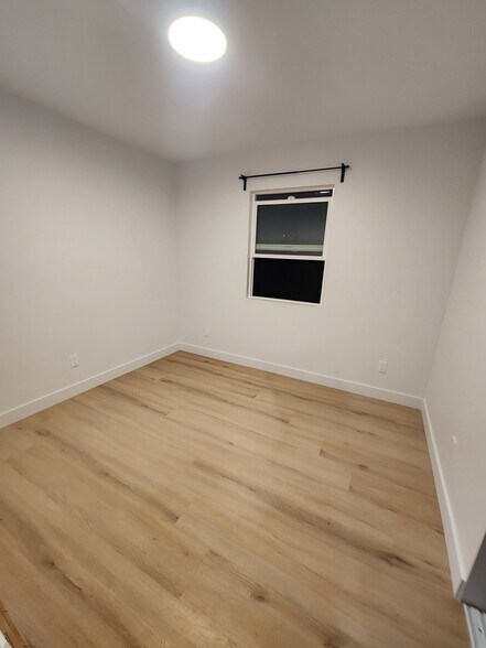 Room 1 - 3449 Michigan Ave