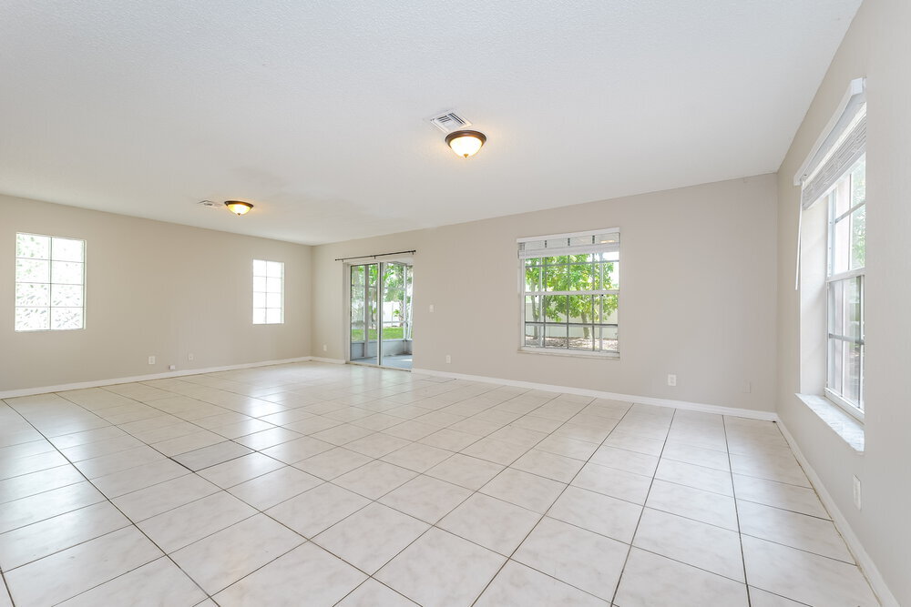 Building Photo - 4124 Pine Hollow Cir