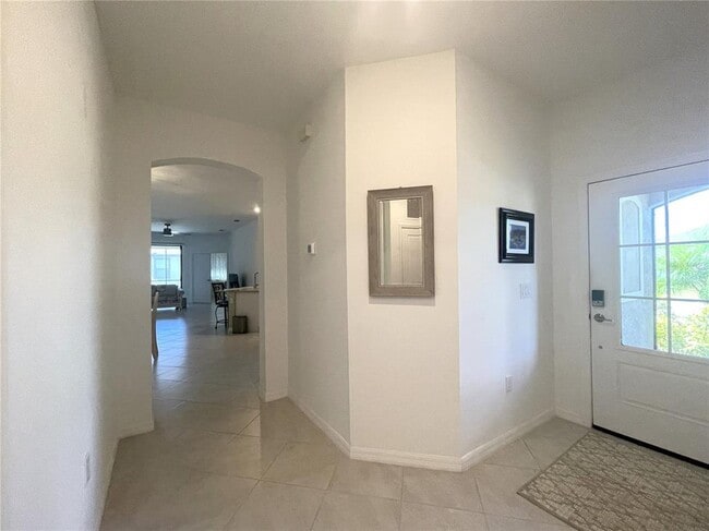 Building Photo - 1912 Saddlewood Cir