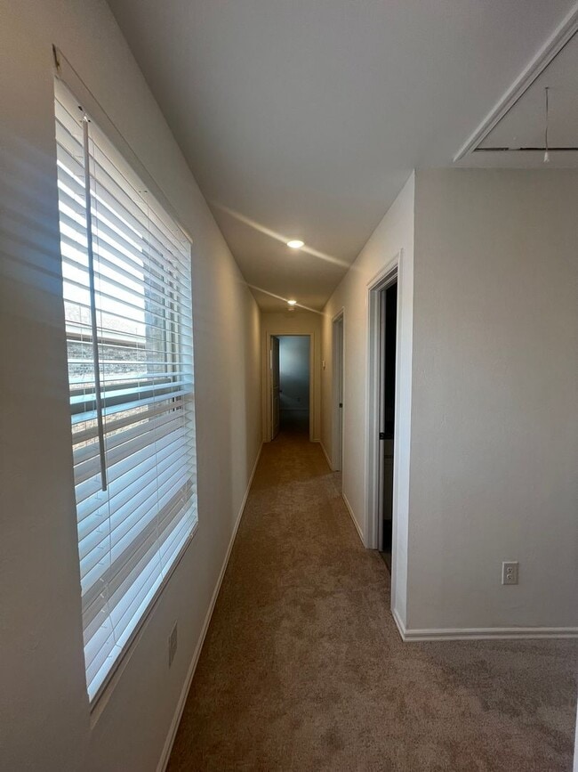 Building Photo - REDUCED RENT!!! Available Now! 4-Bedroom, 3-bath home in OKC!