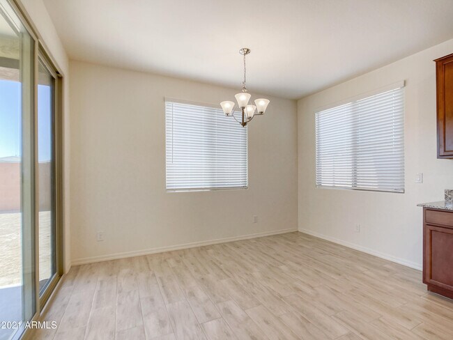 Building Photo - 8847 Fleetwood Ln