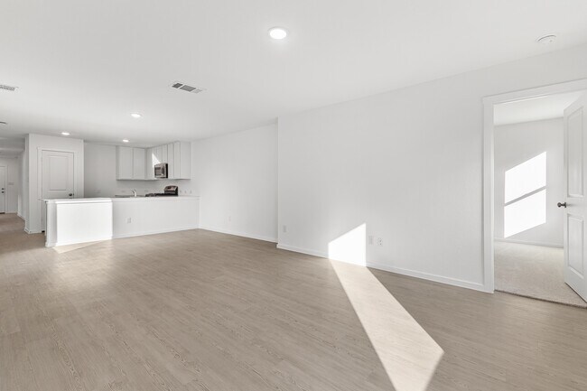 Building Photo - 3415 Rock Ml Dm