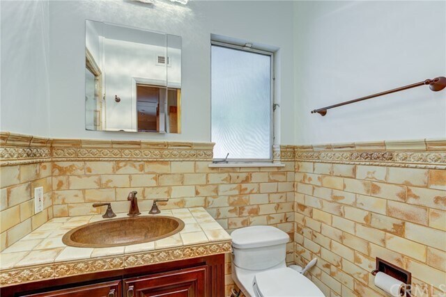 Building Photo - 2740 Hutton Dr