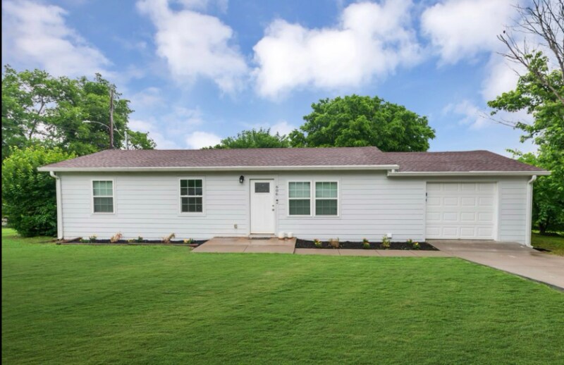 Building Photo - 606 W 4th St