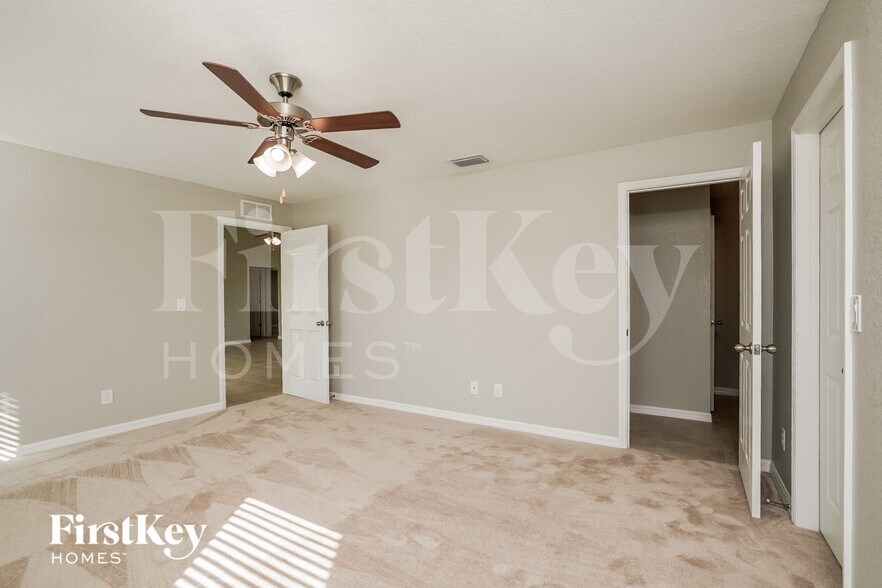 Building Photo - 1114 SW 41st Terrace