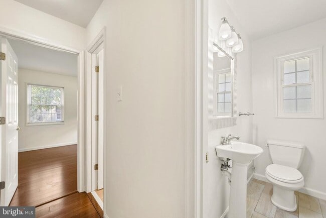 Building Photo - 7406 Blackford St