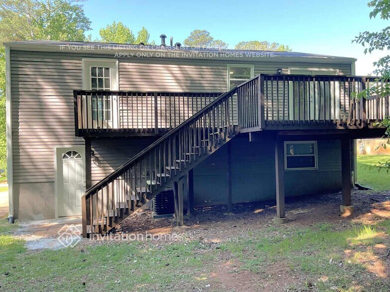 Building Photo - 390 Hembree Forest Cir