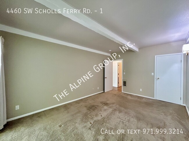 Building Photo - 4460 SW Scholls Ferry Rd
