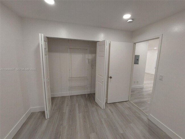 Building Photo - 2319 Johnson St