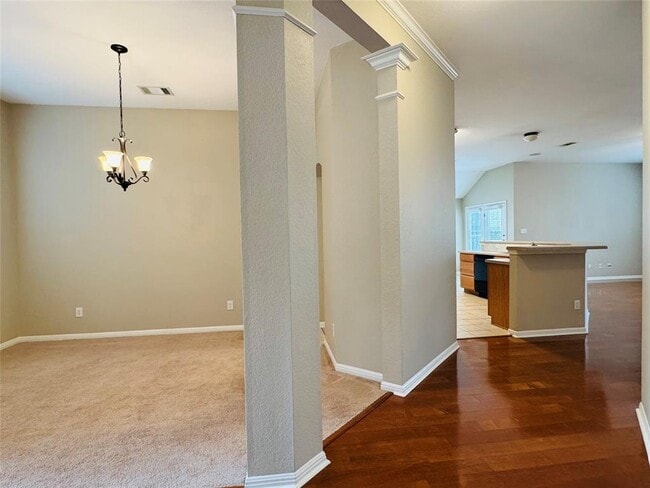 Building Photo - 13509 Shawna Dnay Dr