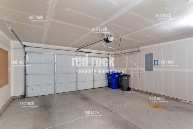 Building Photo - 718 S Edgerton Ln