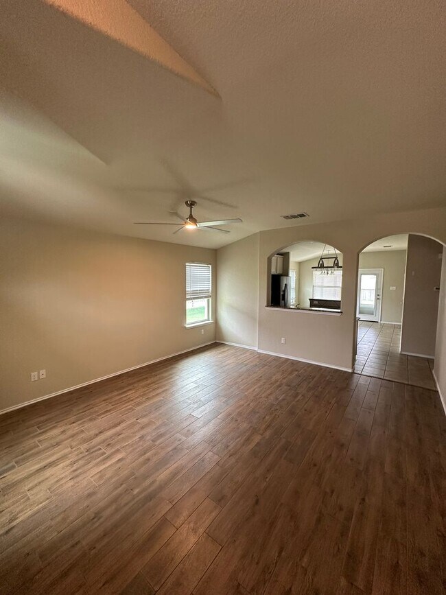 Building Photo - 3Bd/2Ba in Temple, TX!